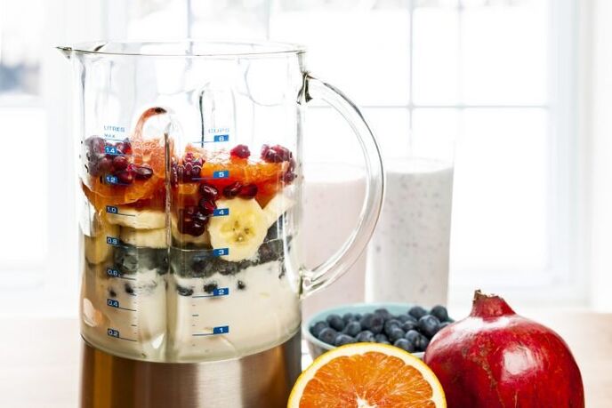 Preparing a fruit-berry cocktail to increase power in a short time